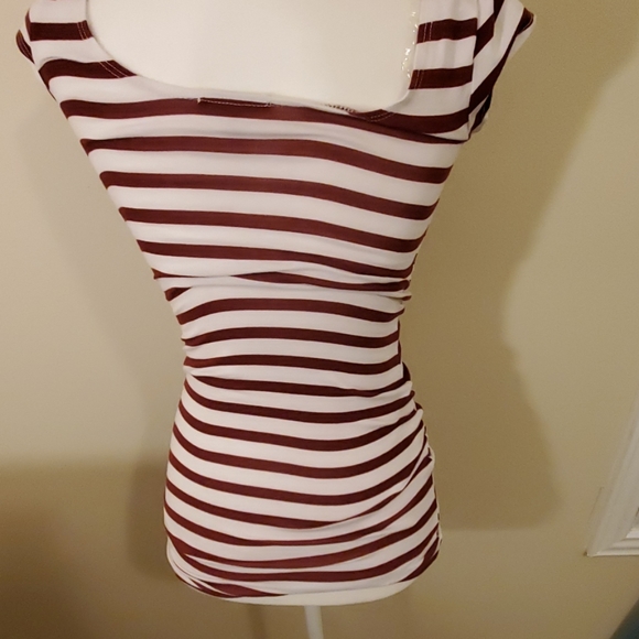 Charlotte Russe layering Tee - Picture 3 of 3